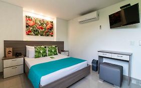 Lleras Green Hotel